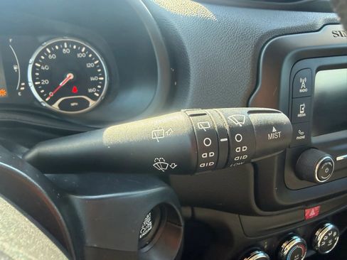 Used 2016 Jeep Renegade Sport w/ Power & Air Group AWD/4WD image 16