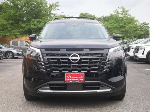 New 2026 Nissan Pathfinder Platinum AWD/4WD image 3