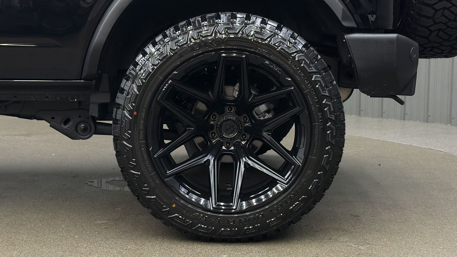Used 2024 Ford Bronco Wildtrak AWD/4WD image 12