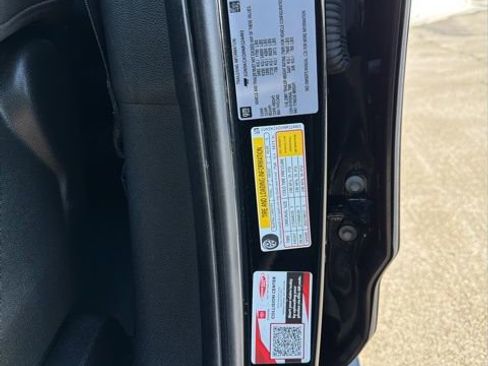 Used 2022 Chevrolet Suburban LT w/ LT Signature Plus Package image 28