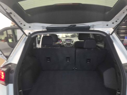 Used 2024 Chevrolet Equinox LS w/ LS Convenience Package AWD/4WD image 14