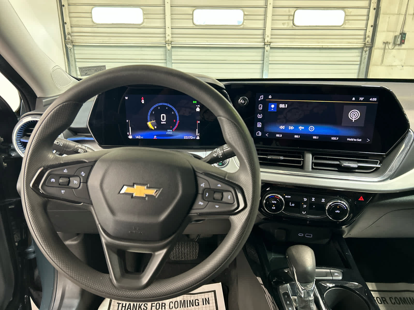 Used 2025 Chevrolet Trax LT FWD image 7