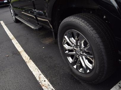 New 2025 Ford F150 Lariat w/ Equipment Group 502A High