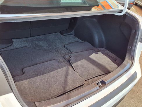 Used 2023 Toyota Corolla LE w/ Carpet Mat Package (TMS) FWD image 9