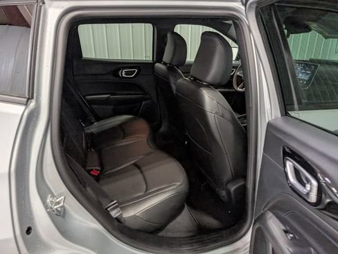 Used 2026 Jeep Compass Limited AWD/4WD image 25