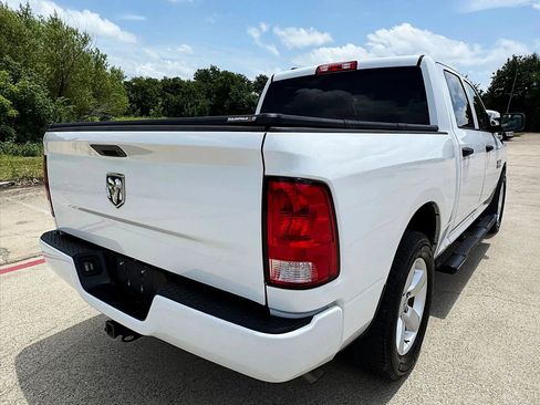 Used 2014 RAM 1500 Express RWD image 4