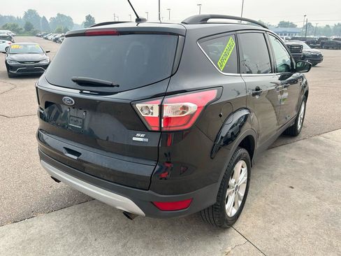 Used 2018 Ford Escape SE AWD/4WD image 5