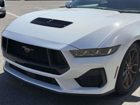 Used 2025 Ford Mustang GT Premium image 11