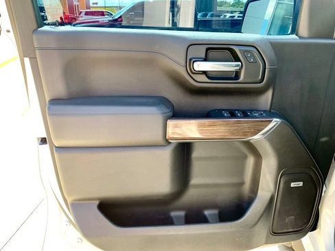 Used 2020 Chevrolet Silverado 1500 RST w/ All-Star Edition AWD/4WD image 10
