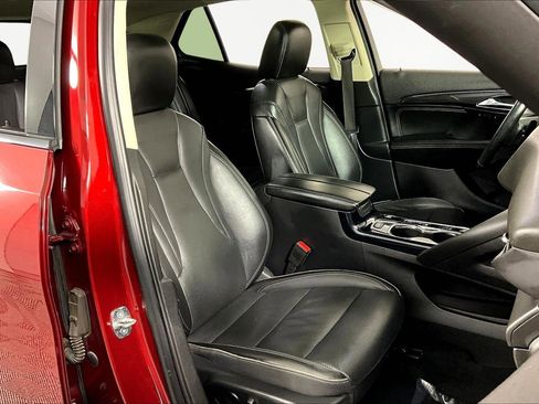 Used 2021 Buick Envision Essence w/ Technology Package I image 30