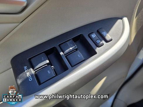 Used 2015 Toyota Prius Four FWD image 28