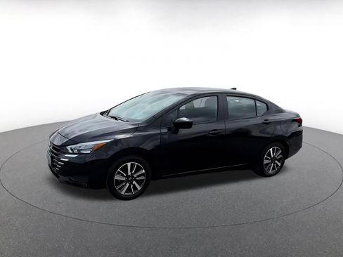 Used 2025 Nissan Versa SV FWD image 8
