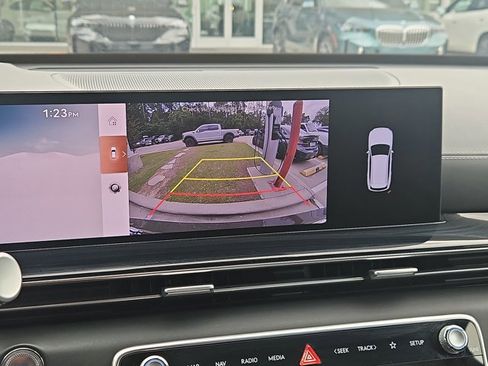 Used 2025 Genesis GV80 2.5T Standard image 14