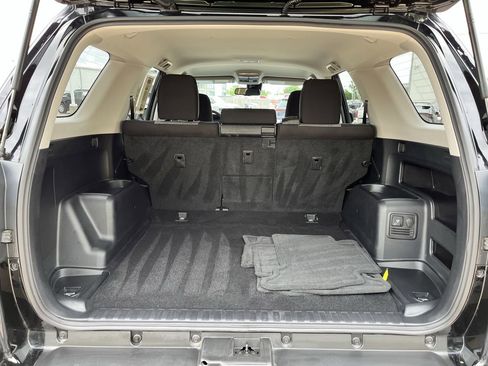 Used 2024 Toyota 4Runner SR5 RWD image 27