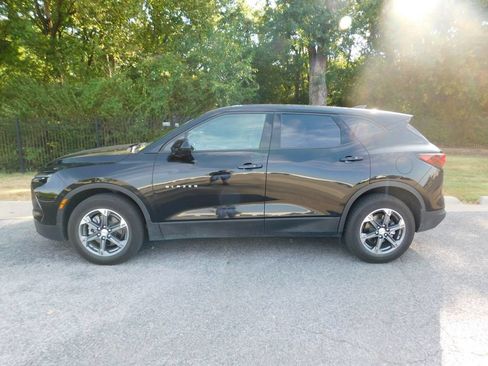 Used 2025 Chevrolet Blazer LT AWD/4WD image 8