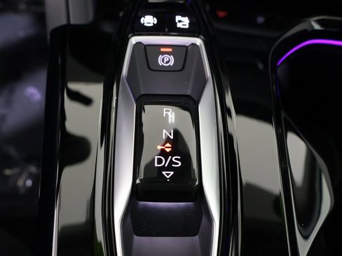 Used 2025 Audi Q5 Premium Plus w/ Premium Plus image 4