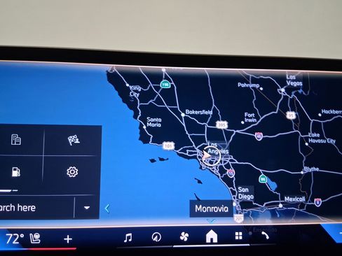 New 2026 BMW 530i w/ Convenience Package RWD image 24