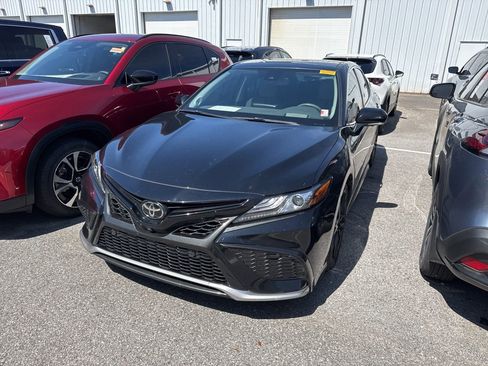 Used 2024 Toyota Camry XSE w/ Navigation Package FWD image 1