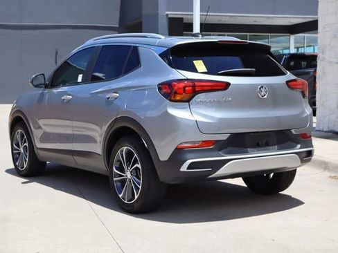 Used 2023 Buick Encore GX Select FWD image 3