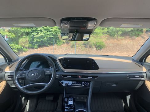 Used 2022 Hyundai Sonata Limited FWD image 18