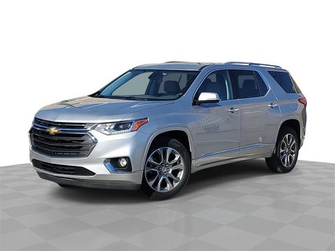 Certified 2018 Chevrolet Traverse Premier image 1