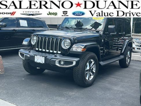 Used 2022 Jeep Wrangler Unlimited Sahara w/ Cold Weather Group AWD/4WD image 1
