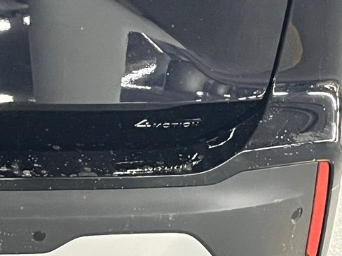 New 2026 Volkswagen Tiguan SE image 36