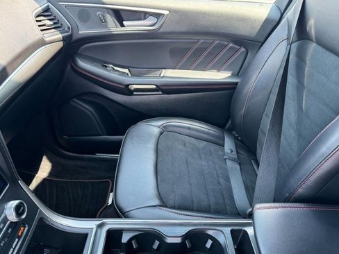 Used 2024 Ford Edge ST-Line image 13