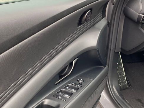 New 2026 Hyundai Elantra SEL Sport image 11
