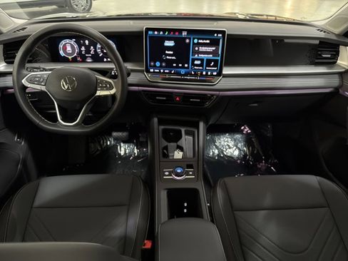 New 2026 Volkswagen Tiguan SE AWD/4WD image 26