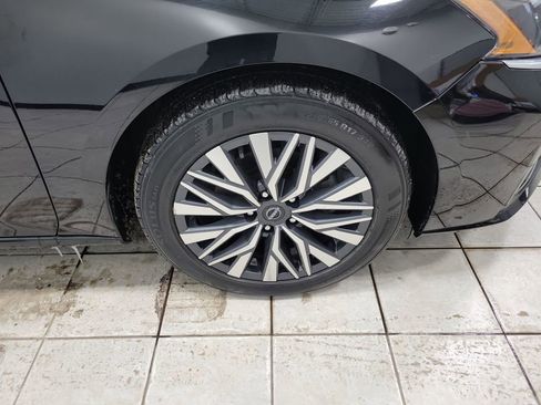 Used 2024 Nissan Altima 2.5 SV image 47