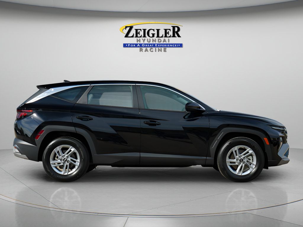 Certified 2026 Hyundai Tucson SE FWD image 8