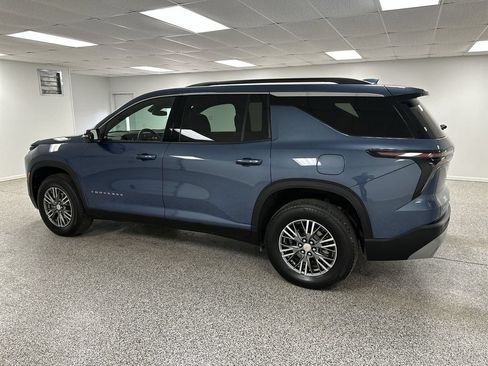 Used 2024 Chevrolet Traverse LT w/ LPO, Floor Liner Package AWD/4WD image 6