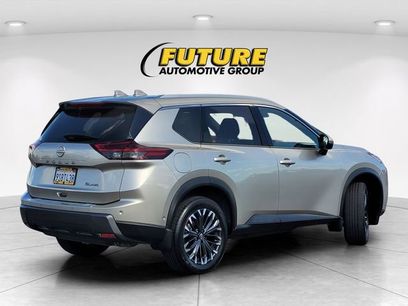 Certified 2025 Nissan Rogue SL w/ Tech Package