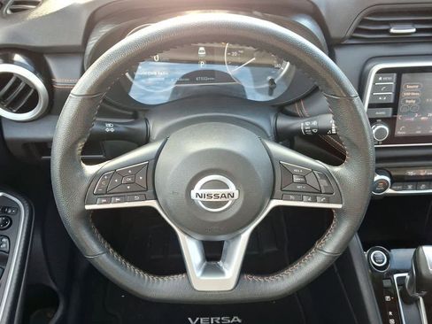 Used 2022 Nissan Versa SR image 22