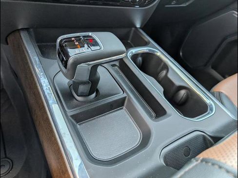 New 2026 Chevrolet Silverado 1500 High Country w/ High Country Premium Package AWD/4WD image 15