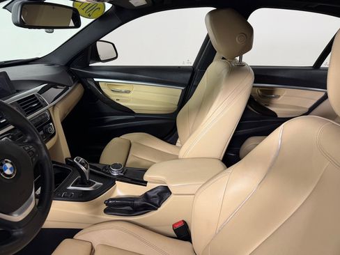 Used 2017 BMW 330i Sedan RWD image 13