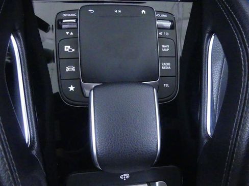 Used 2021 Mercedes-Benz GLE 580 4MATIC image 21