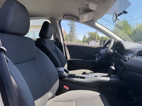 Used 2020 Honda HR-V LX image 26