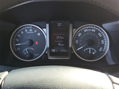 Used 2016 Toyota Tacoma SR5 w/ Towing Package image 26