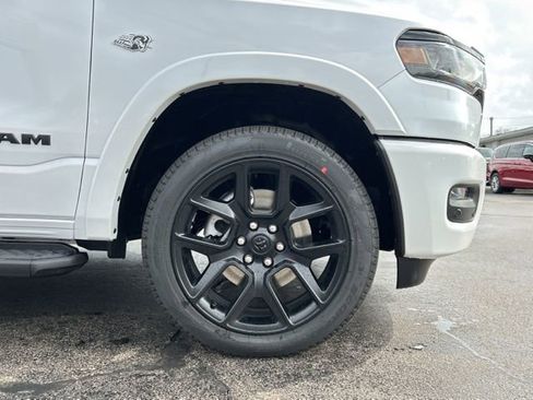 New 2026 RAM 1500 Laramie AWD/4WD image 14