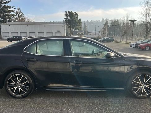 Certified 2024 Toyota Camry SE image 4