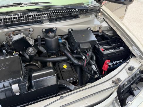 Used 2003 Chevrolet Astro RWD image 12
