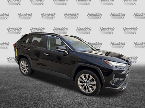 Used 2022 Toyota RAV4 Limited image 2