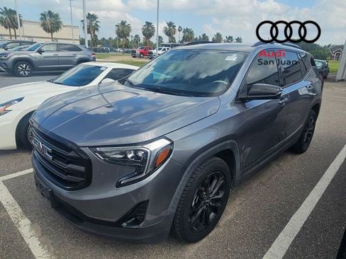 Used 2021 GMC Terrain SLT w/ Infotainment Package II FWD image 3