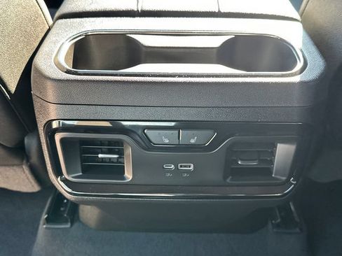 Used 2024 GMC Sierra 1500 AT4 w/ AT4 Premium Package AWD/4WD image 20