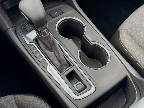 Used 2024 Chevrolet Equinox LT image 10