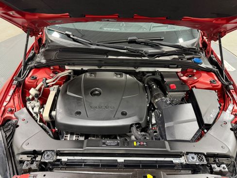 Used 2019 Volvo S60 T6 R-Design image 20