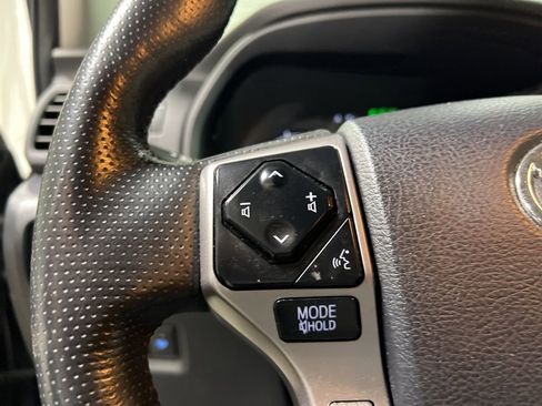 Used 2024 Toyota 4Runner SR5 Premium image 24