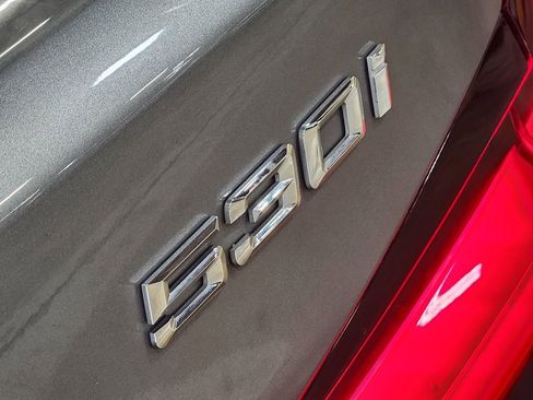 Used 2023 BMW 530i w/ Premium Package image 25